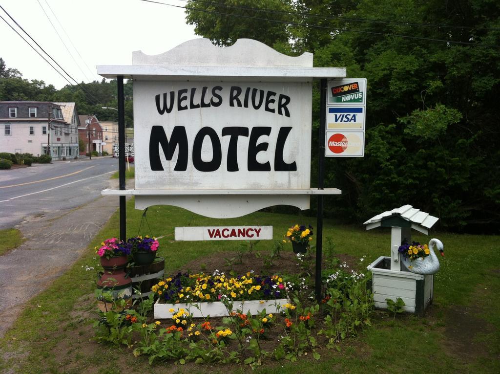 Wells River Motel Екстер'єр фото