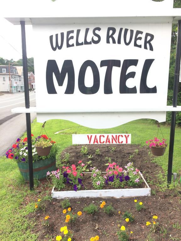 Wells River Motel Екстер'єр фото