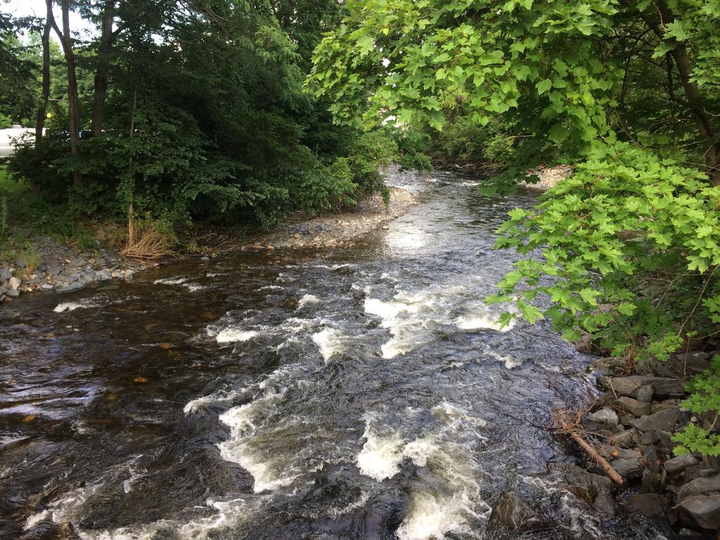 Wells River Motel Екстер'єр фото
